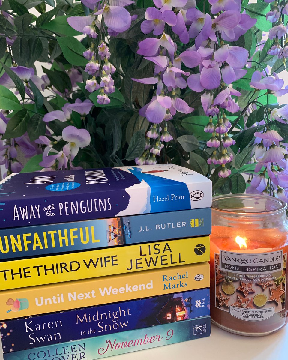 bookwormstweet's tweet photo. Sharing my #autumnstack over on IG today. Can you spy any favs here?
https://t.co/limdw3uU9b
#booktwt #booktwitter #bookblogger #BookLover #bookworm https://t.co/koRBusvE8w