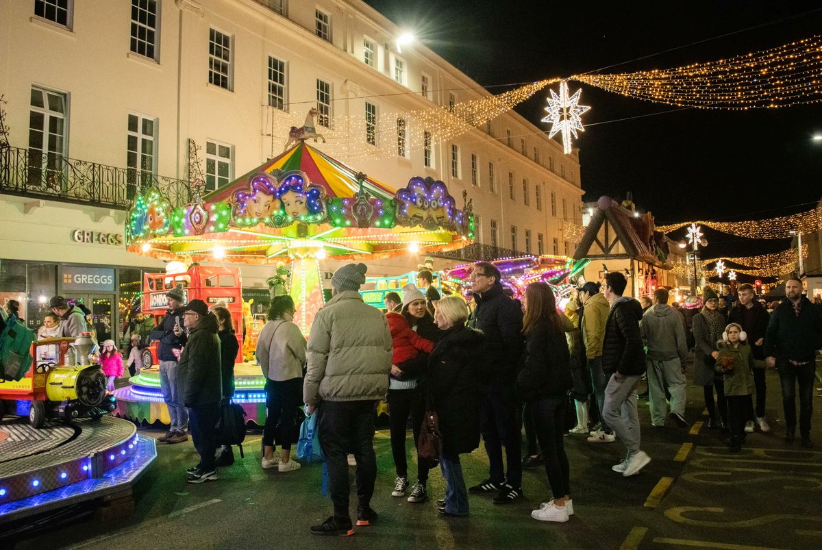 cjseventswarks's tweet photo. Two weeks today is the BIG SWITCH ON in Leamington π
Christmas market, fun fair, live entertainment and the big countdown π‘
π
Sunday 6th November
Proudly in partnership with Warwick District Council
#LoveLeam #LoveLeamThisAutumn #MakingOurMarketsMagical #WDMarkets https://t.co/CdS4GB2CW0