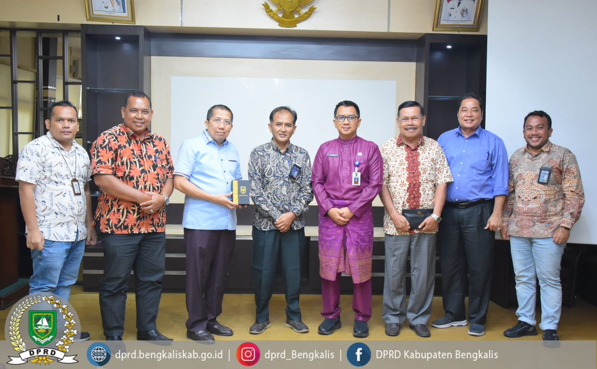 dprdbengkalis's tweet photo. Komisi II Mempertanyakan Program Kelistrikan Kabupaten Bengkalis ke ESDM Provinsi Riau https://t.co/kPr8yXT7oQ https://t.co/3hCuezYVyU