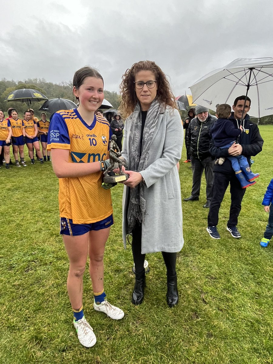 ManorGaa's tweet photo. Junior County Champions 👏👏

Congratulations to Rachel Conlon, Player of the Match and Joint Captains Grainne O Conor and Rebecca Golden accept the Cup on behalf of their team. https://t.co/Q50rbbJP2T
