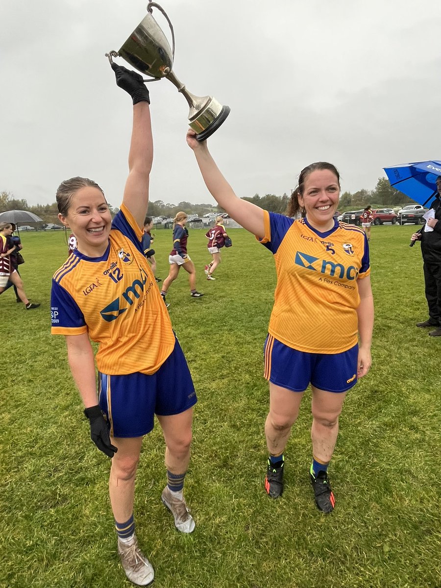 ManorGaa's tweet photo. Junior County Champions 👏👏

Congratulations to Rachel Conlon, Player of the Match and Joint Captains Grainne O Conor and Rebecca Golden accept the Cup on behalf of their team. https://t.co/Q50rbbJP2T