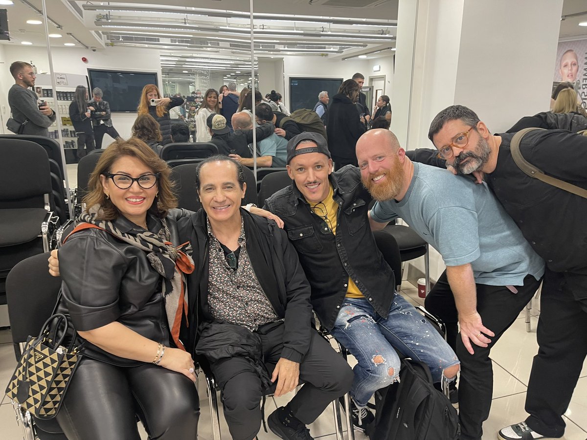 saeedamandvi's tweet photo. TONI&GUY global conference london 2022. LabelM revamp 2022 #london #team #toniandguysouthpk #toniandguyworld #labelmworld #dreamwork
#lookgoodfeelgood #dogood https://t.co/FtmBx1eqaZ