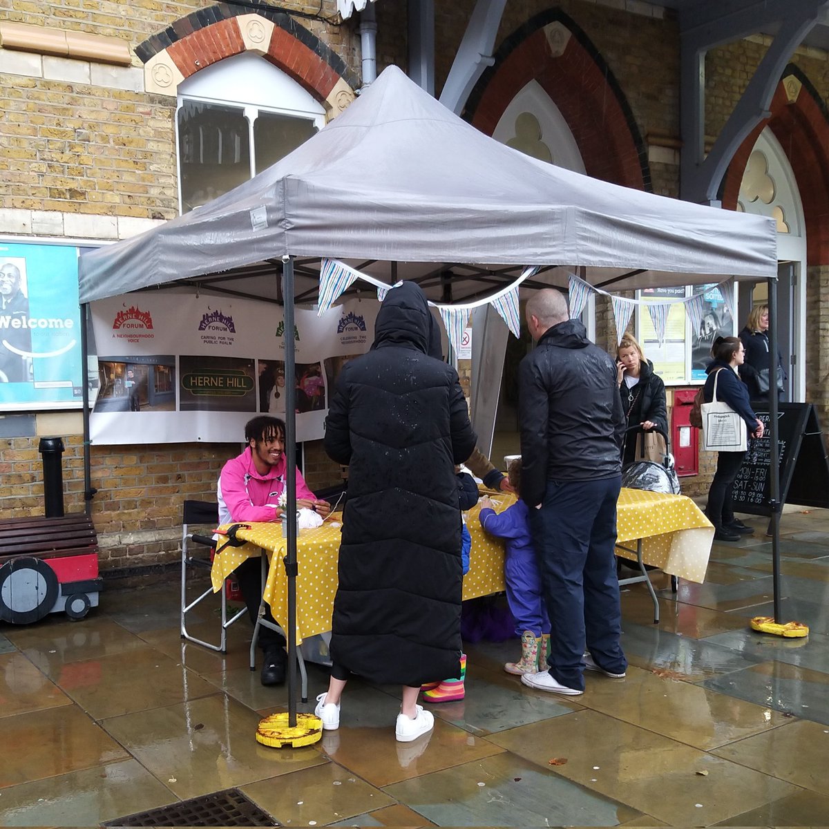 HHcommunitytent's tweet photo. Community stall going strong despite the rain today! 

We've got a cute woollen spider web activity for the kids, and are joined by local charity Link Age Southwark who are looking for befriending volunteers. 

Come say hello 👋🏽

#hernehill #se24 #southlondon https://t.co/xyly2gUxmF