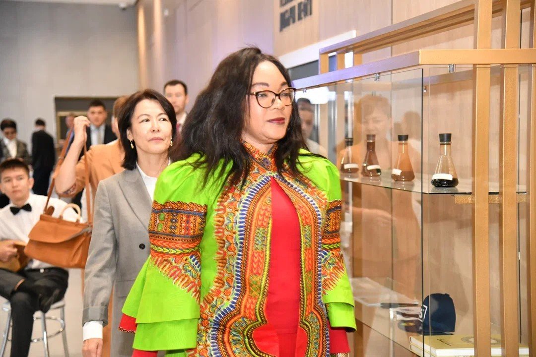 diplomatic_the's tweet photo. Ms Ndileka Mandela, Delegates, Guests and participants arriving at the opening ceremony of the "Women's Leadership in the Energy Industry Program" At Atyrau Oil and Gas University in Kazakhstan @KazEmb_Pretoria @MFA_KZ @DIRCO_ZA #AOGU https://t.co/Z3EHulX2Uu