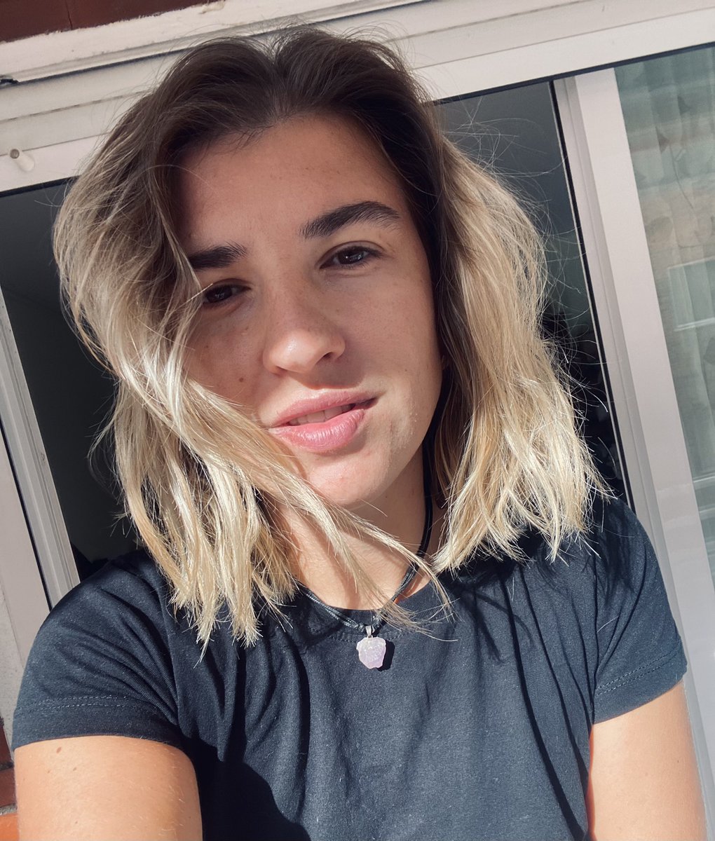 Lion 🦁
Happy Sunday guys 😜