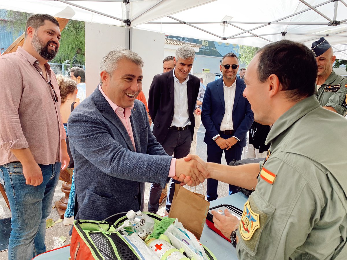 SocialistesInca's tweet photo. 🔴 Des dels @SocialistesInca agraïm profundament la labor diària de totes les Forces i Cossos de Seguretat i dels professionals i voluntaris demergències que vetllen per la seguretat de tots els ciutadans. #FiraEmergències #FiresInca #IncaSomTots https://t.co/aiQFdl0Kew