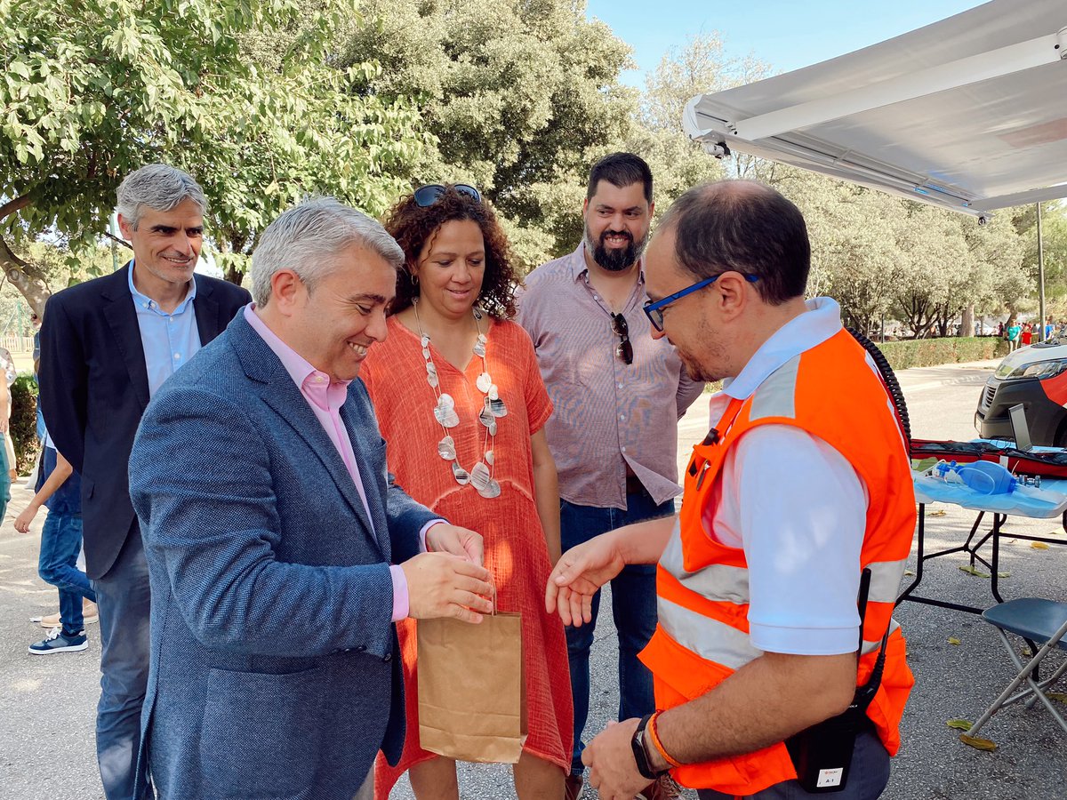SocialistesInca's tweet photo. 🔴 Des dels @SocialistesInca agraïm profundament la labor diària de totes les Forces i Cossos de Seguretat i dels professionals i voluntaris demergències que vetllen per la seguretat de tots els ciutadans. #FiraEmergències #FiresInca #IncaSomTots https://t.co/aiQFdl0Kew