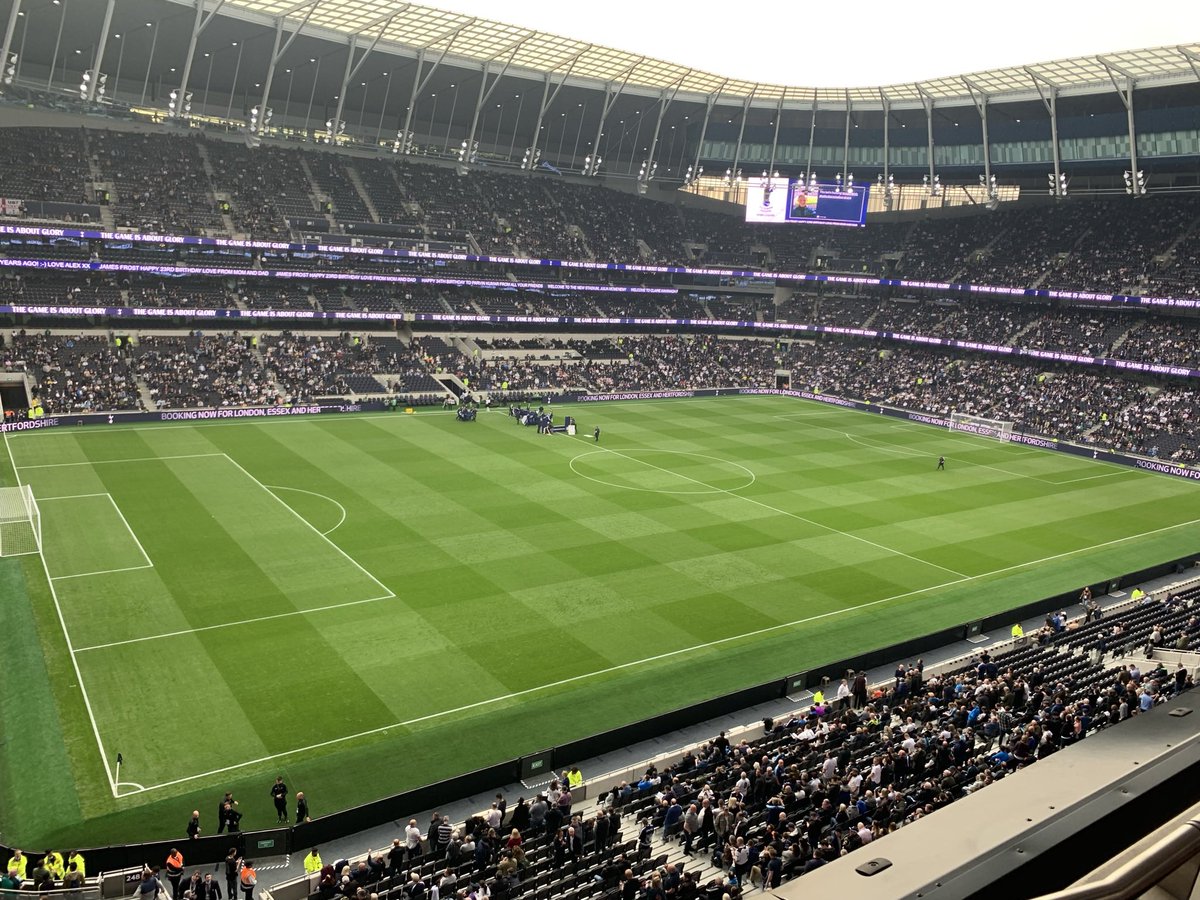 knowlesxo's tweet photo. @HotspurTickets Got one spare east upper row 1 right next to south stand. Take £50 for it, less than FV. Will transfer to your CRN. https://t.co/ljleKSIPLn