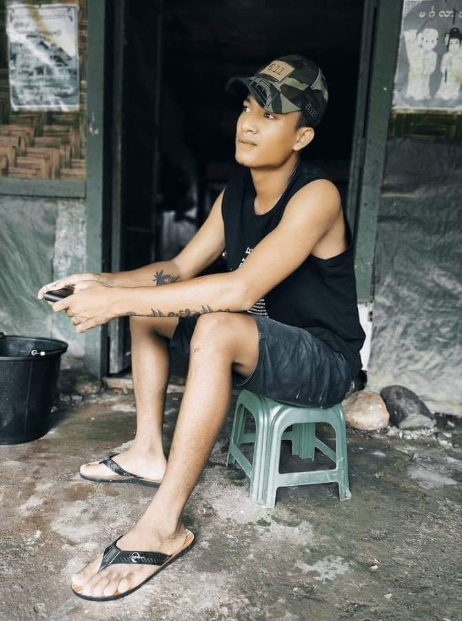 လူတွေကလဲ စိမ်းခါးလိုက်ကြတာနော်
စကားတောင်ပြန်မပြောချင်ကြဘူး 😔😔☹