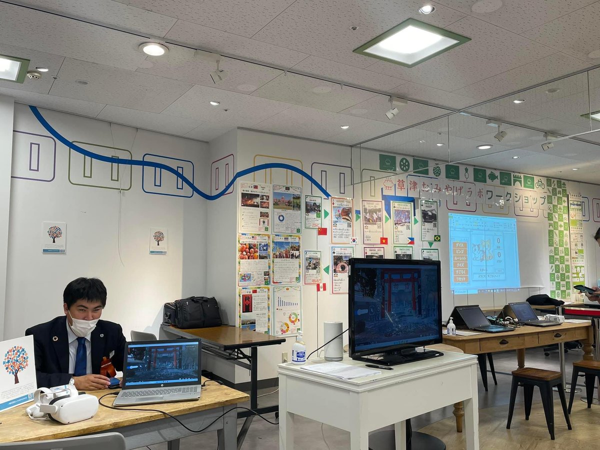VRTommy1's tweet photo. 縁活@近鉄百貨店草津店

祭りをテーマにイベントがあり 、VR神社体験を行いました⛩

近鉄百貨店、草津おみやげラボ、立命館大学のゼミ生の皆さんありがとうございました。 https://t.co/j6fs1uy19r