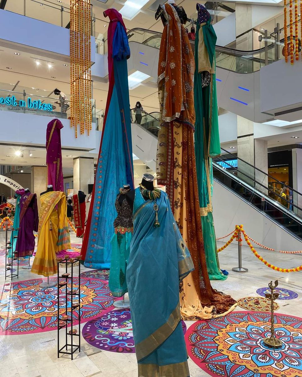 fashunKLMY's tweet photo. Diwali vibes ✨✨✨

#diwalivibes #diwali #Deepavali #HappyDiwali #HappyDiwali2022 #HappyDeepavali #bukitbintang #kualalumpur #kl #malaysia https://t.co/BPgcb7K3hv