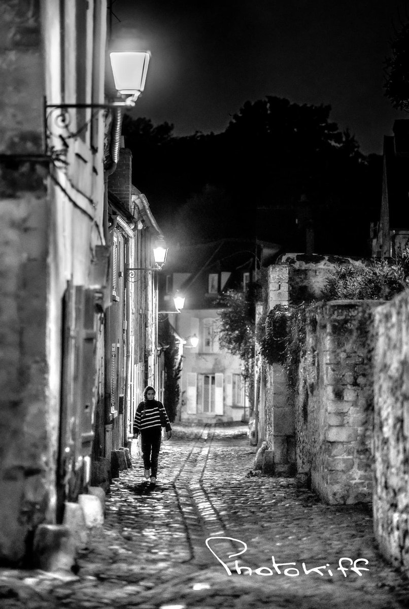 PhotokiffSenlis's tweet photo. La petite rue du Heaume

#Senlis #Oise #Picardie #HautsDeFrance https://t.co/Ds47624S0d