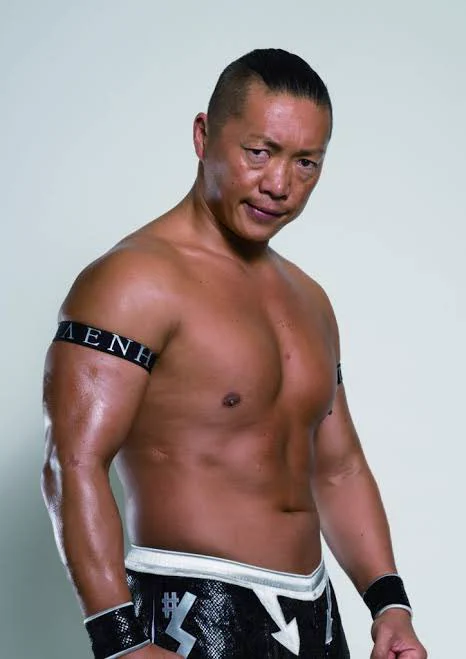 挙げるとキリが無いけどやっぱりここは今の時代レスラーの基本に繋がる「プロレスラーは関取とは違い観客が見惚れる身体であるべき」という今の新日トップレスラーにも必須になったイメージを確立したCIMA選手かなあ #日本人選手で一番好きなレスラー教えて 