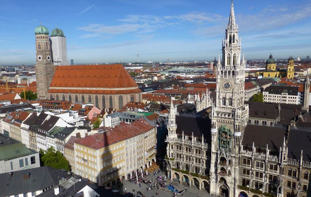 The third-largest city in Germany is home to some of the most fascinating architectural highlights in the country.

#Architecture #Buildings #BuildingsinMunich #Munich #MunichArchitecture

art-facts.com/famous-buildin…