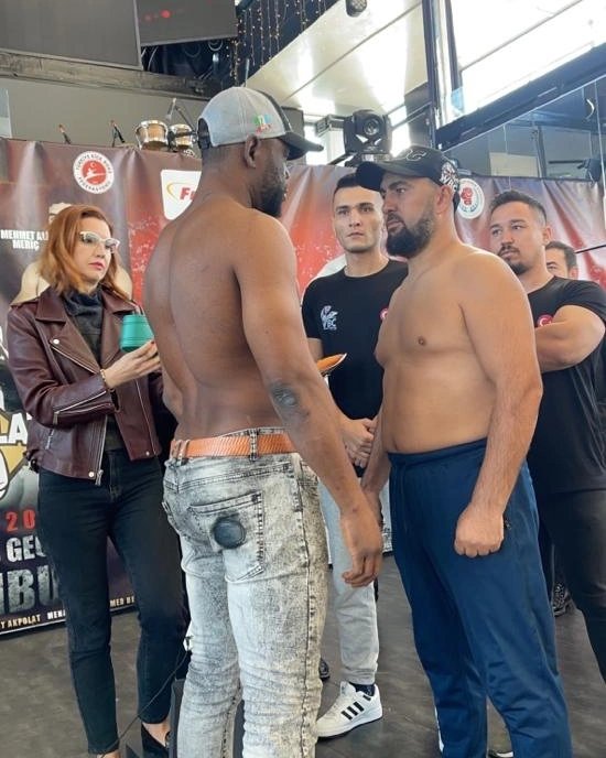 Aiy_fight's tweet photo. The weigh in is done and we are set for battle!
Tony "Sugar" Salam vs Serdar Avci in Turkey.
22nd October!
.
. https://t.co/Zo3rD4b8zn