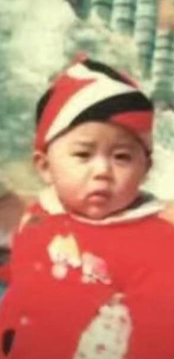 nabeibei1's tweet photo. I was very cute when I was young https://t.co/GSzdtxeSuR