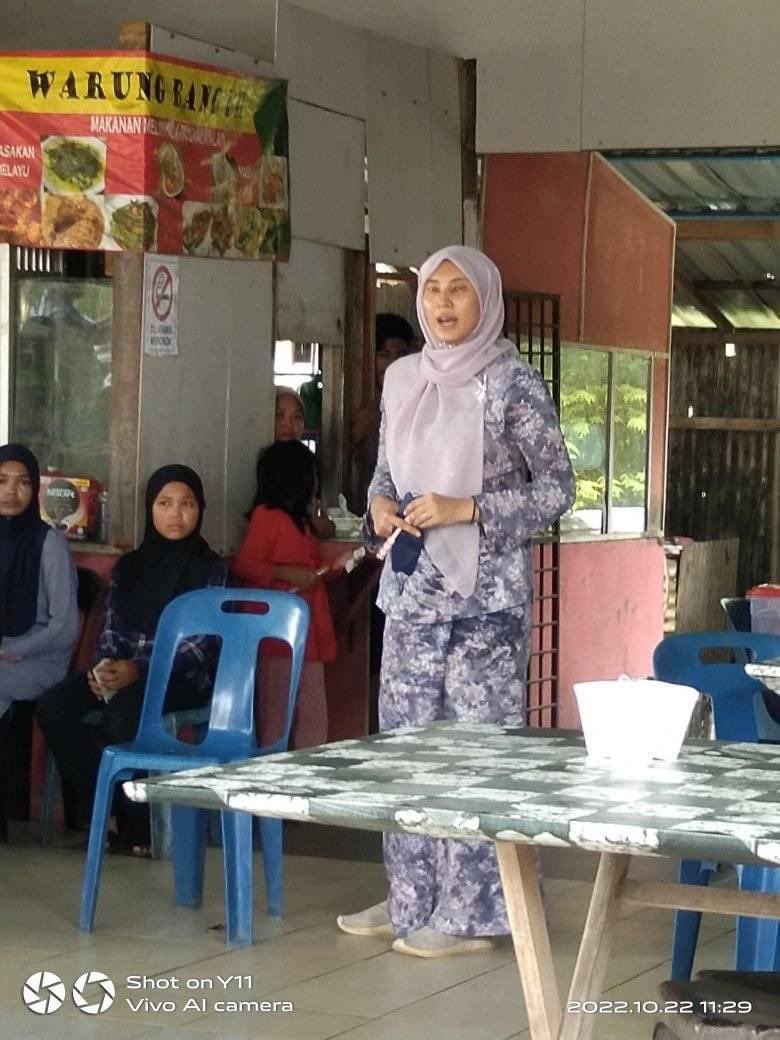 amrankamarudin_'s tweet photo. Terima kasih YB Nurul Izzah Anwar, Pengerusi KEADILAN Perlis kerana sudi hadir program di Chuping, Perlis. 

@n_izzah 
#AyuhMalaysia
#YakiniRakyat
#Chuping #PadangBesar https://t.co/31LT4ACtbX