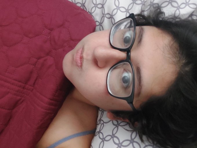 Algunas noches no duermo, vivir con epilepsia me ha ense&ntilde;ado que no tenemos control sobre todo lo que<a href="/tag/life"class="tags"><span>#life</span></a><a href="/tag/bed"class="tags"><span>#bed</span></a>