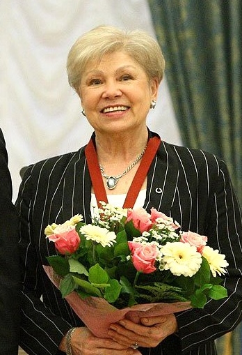 #Today #23October #Year1964
Olympic Gold:
Soviet gymnast Larisa Latynina wins the floor exercise gold medal at the Tokyo Olympics; her 2nd gold of the Games (team) and career 9th (1956, 1960, 1964), a gymnastics record
Know more at : en.wikipedia.org/wiki/Larisa_La…