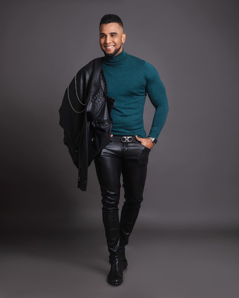 aarv23's tweet image. Hoy hay globitos en el perfil🎈🎈🎈🎈🎈hbd 2 me🥳🥳🥳 #chapter43