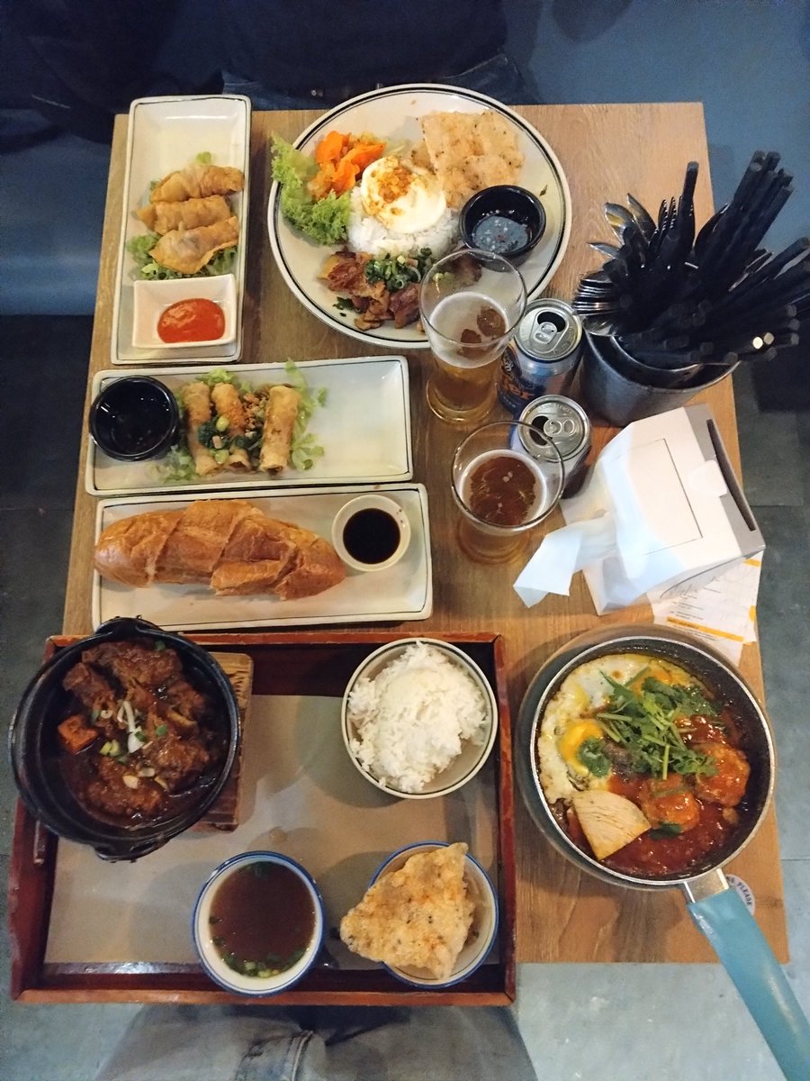 fronti's tweet image. Denke das essen werde ich vermissen wenn ich wieder zurück bin.