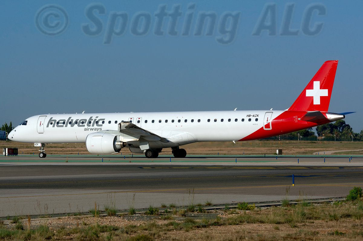 HB-AZK Embraer 195-E2 de Helvetic <a href="/helvetic_en/">Helvetic Airways</a> Precioso el nuevo E2, listo para salir de la pista 10 de <a href="/ALC_Airport/">Aeropuerto Alicante-Elche Miguel Hernández</a> rumbo a Zurich <a href="/zrh_airport/">Zurich Airport</a>  en vuelo regular de Swiss

HB-AZK Embraer 195-E2 of Helvetic <a href="/helvetic_en/">Helvetic Airways</a> being ready at A-5 to depart on behalf Swiss to <a href="/zrh_airport/">Zurich Airport</a>