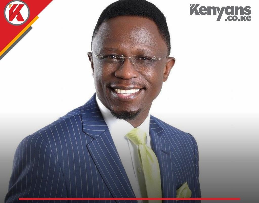 Just like many of us in political leadership, Ababu Namwamba is a student of @RailaOdinga. The only one who swore allegiance in the name of Raila. He was brought to govt by Raila Odinga as Minister for sports. Luhyas like Mudavadi, Weta, Oparanya, Atwoli etc owe Raila politically