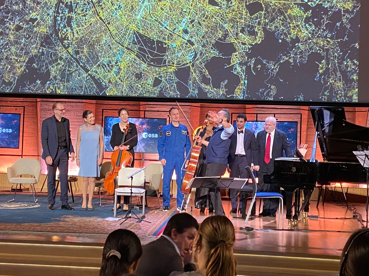AschbacherJosef's tweet photo. Both space and music enable us to transcend, to reconsider our existence, and to access new emotions. I felt honoured to participate in @UNESCOEU's event last night with @gabramosp @YoYo_Ma and @astro_matthias in a moment of reflection blended with the cosmos &amp; music. https://t.co/F1NtkU4ayV