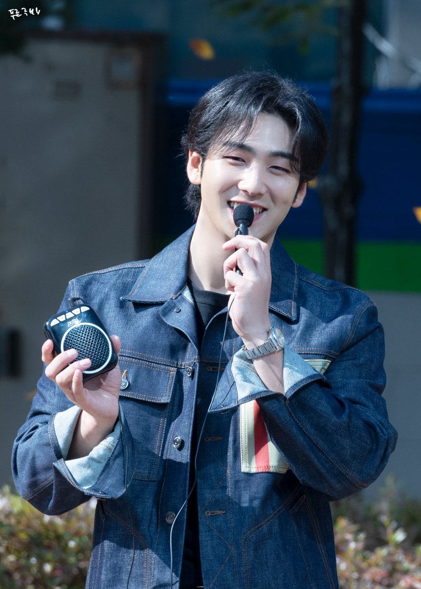 Bluish_ruby's tweet photo. 221023 미팬

✌️https://t.co/vY4LwsgeM9

#BAEKHO #강동호 #KANGDONGHO https://t.co/zZ2q9R0lSS