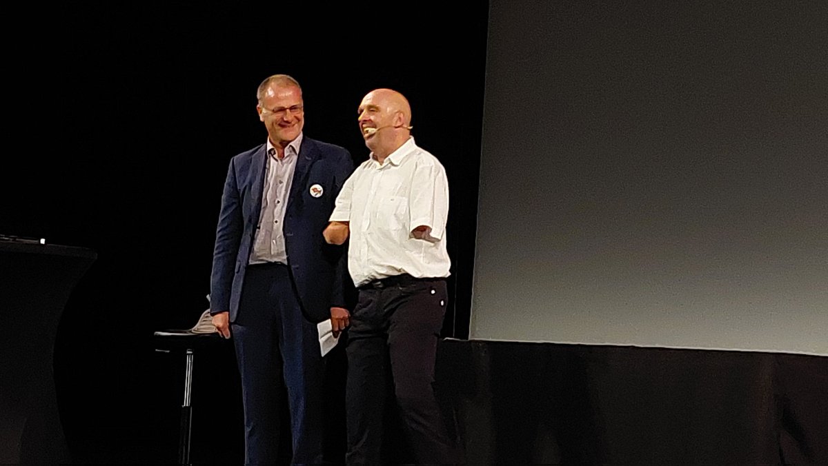 RIGOLLEVirginie's tweet image. [L'impossible n'existe pas !]
Très belle soirée #sociétaires @CA_BriePicardie

🎖témoignages des lauréats #jaimemonterritoire #Chaulnes #Rosièresensanterre #Nesle #Roye

🙏#leçondevie de l'incroyable @PhilippeCROIZON

#ensembletoutestpossible #solidarite #Proximité #mutualisme