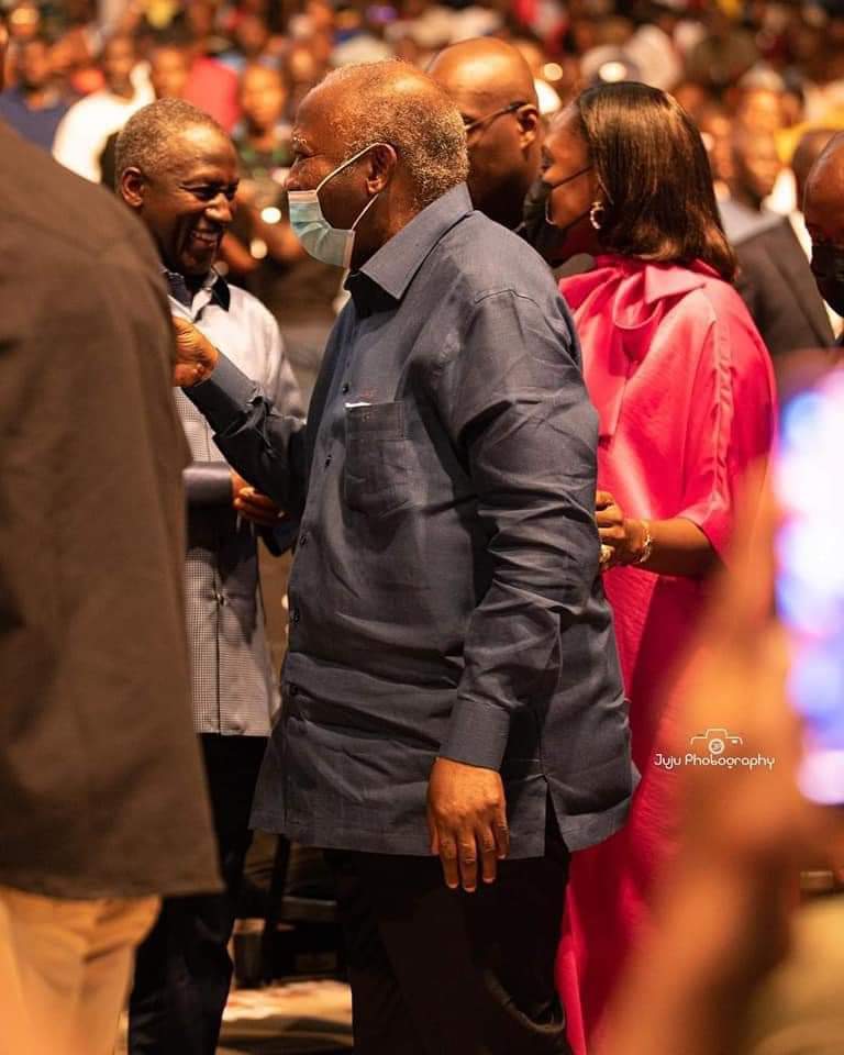 judithkouame1's tweet photo. GBAGBO AU CONCERT DE YODE ET SIRO AVEC NADY https://t.co/yoSnPZrd03