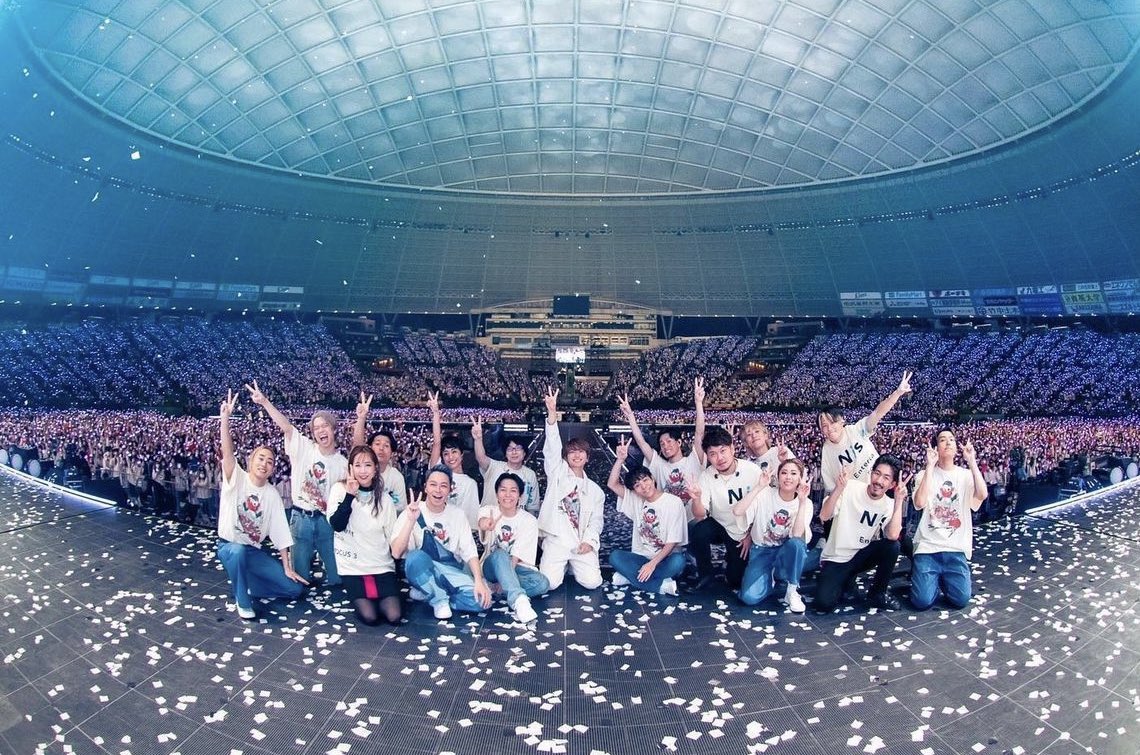 yasuhiroLoveAAA's tweet photo. 埼玉2Days幸せすぎて余韻がすごい…😭
一般もP席も席が近く、たくさん泣いて笑って踊りました✨
何があるかわからないこの時期にあの空間で逢えたというのは本当に奇跡だなって感じたライブやった🎫
素敵なEntertainmentありがとう🫡

#Nissy
#西島隆弘 
#NissyEntertainment4thLive https://t.co/hzuVD4pJb9