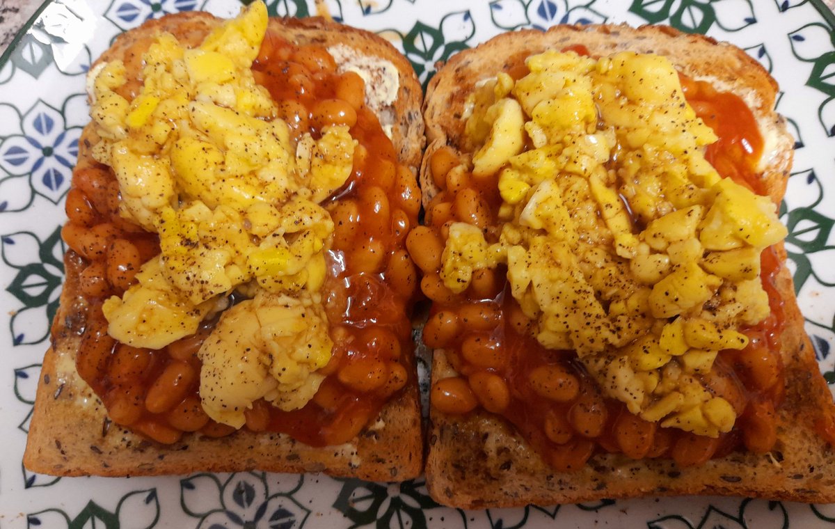 Just made us Beans & Ackees on Toast with Black Pepper and Worcester Sauce. Both agree...absolutely flippin delicious!!!!!! #veganfood