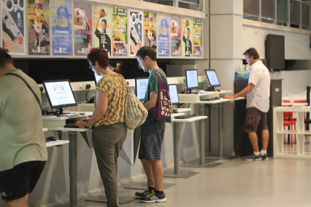 ActuaLitte's tweet photo. La bibliothèque, modèle d'un “renouvellement de la relation à la culture” ? https://t.co/PkHf3KyMy4

@laFNCC @abf_info

#culture #bibliotheque #elus #enquete #democratie https://t.co/d49N3t4pWR