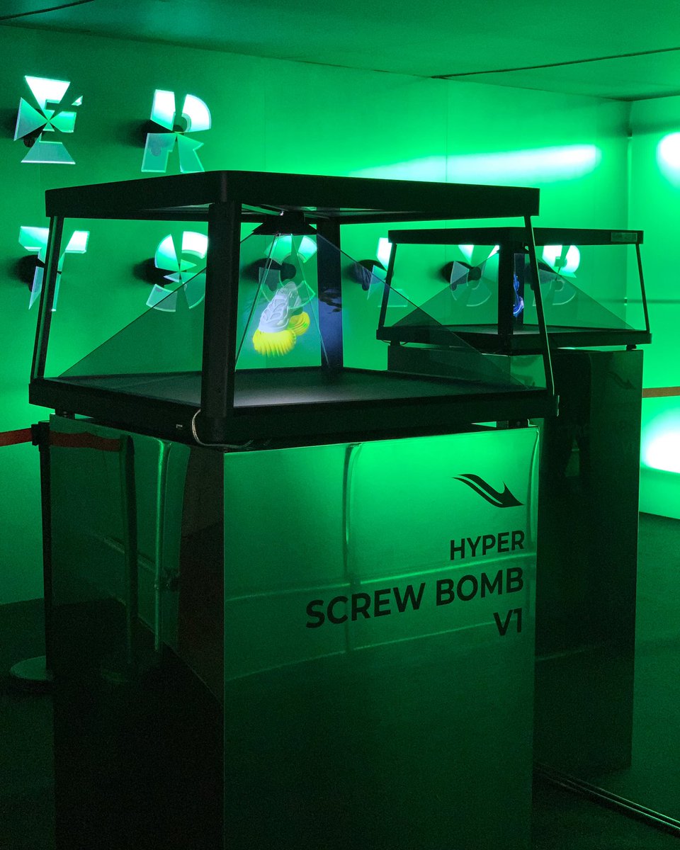 hypersportsclub's tweet photo. 🟢HYPER X-ROOM🟢

3D 홀로그램으로 구현된 디지털 스니커즈

⦿ HYPER WEB RUNNER V1
⦿ HYPER SCREW BOMB V1
⦿ HYPER STAR WARS V1

-28일(금)까지 DDP 아트홀 2관에서 관람하실 수 있습니다.

#nft #nfts #nftsneakers #sneakers #nftfashion #NFTCommumity #하스클 #hypersportsclub https://t.co/2utwenZh4U