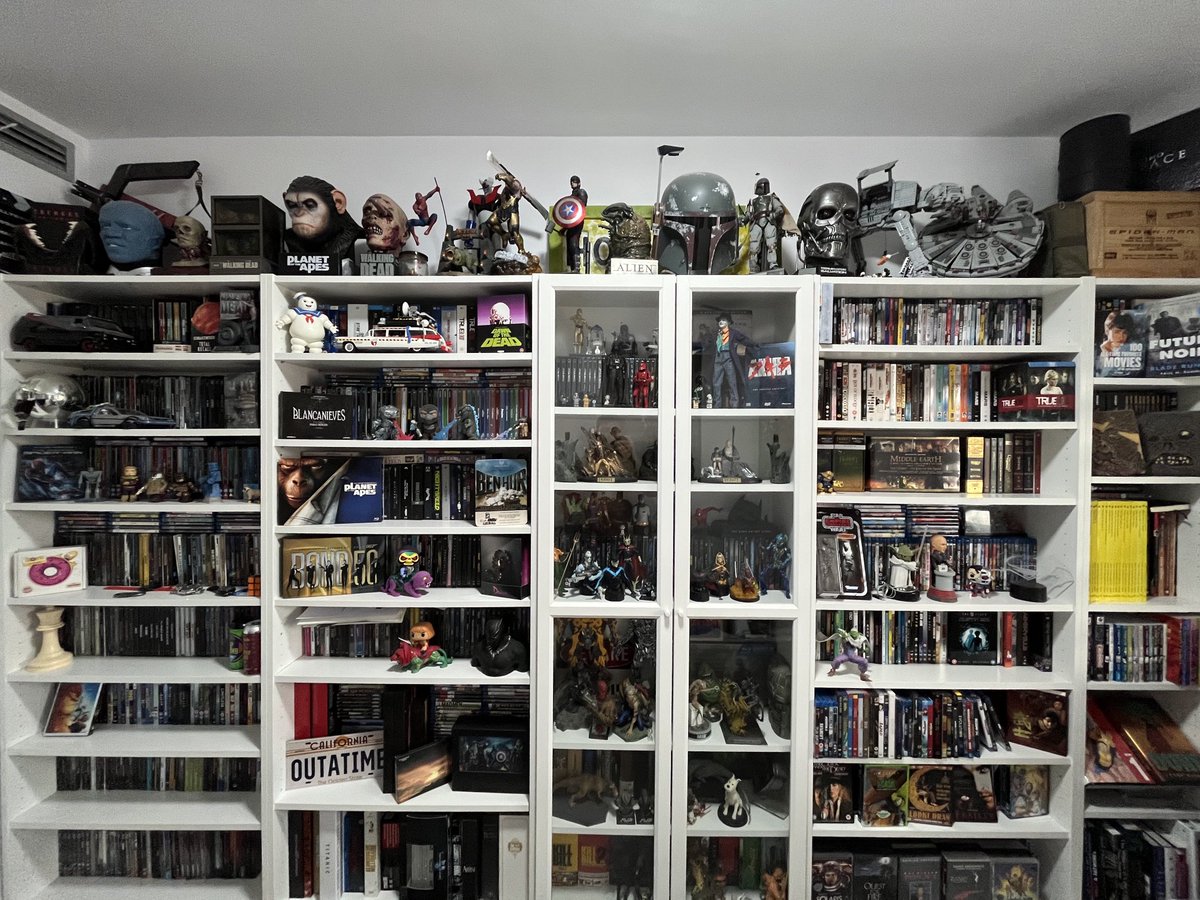 Roybattyforever's tweet photo. Aquí y ahora. Sacad vuestras colecciones.
Películas, comics, libros, video juegos, lo que sea.
Aquí la mía👇🏻 https://t.co/W2CPxNsLGj