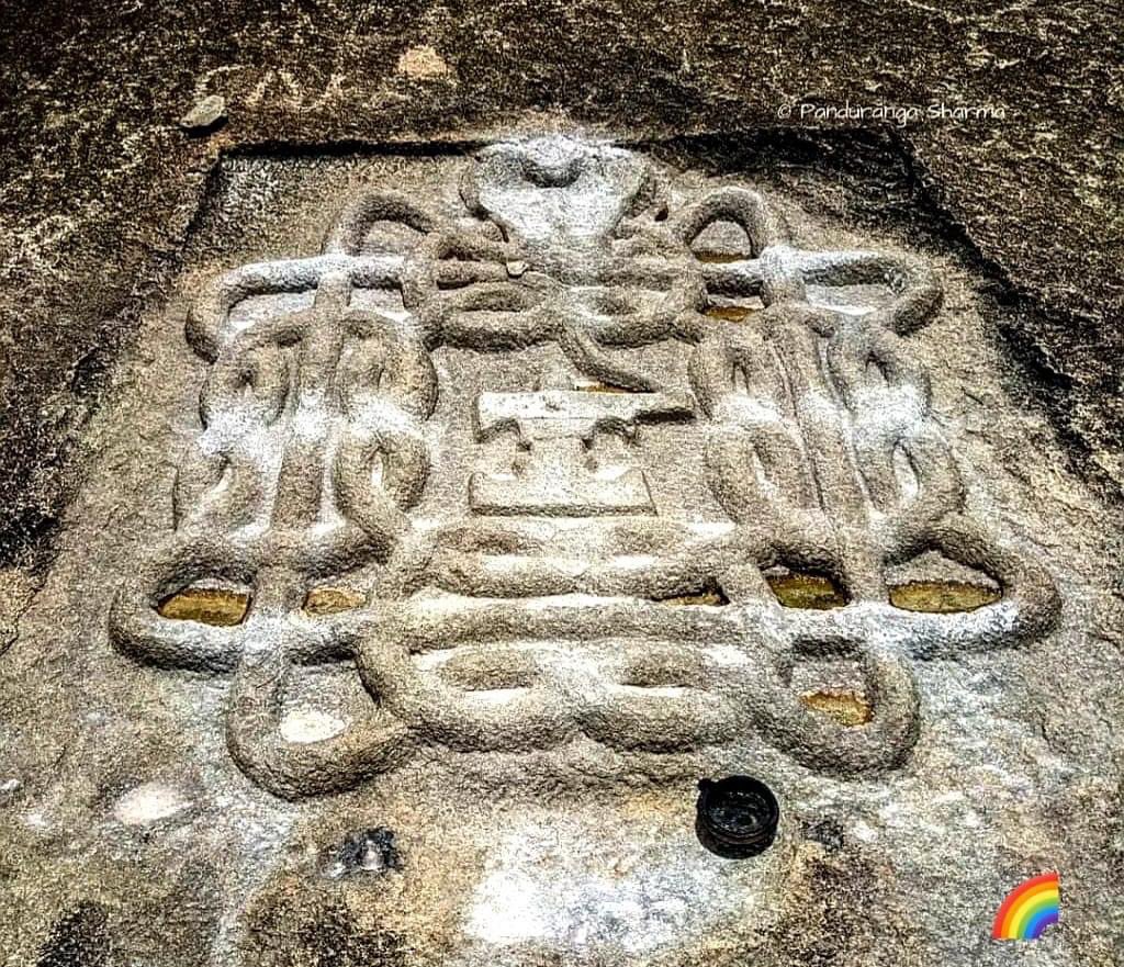 🕉 Carving of Nagamandala with Shivalinga in the center. This is carved on a rock at the base of a hill. Location: Chikkatotlukere, Tumkur district, Karnataka 🚩 #DekhoApnaDesh