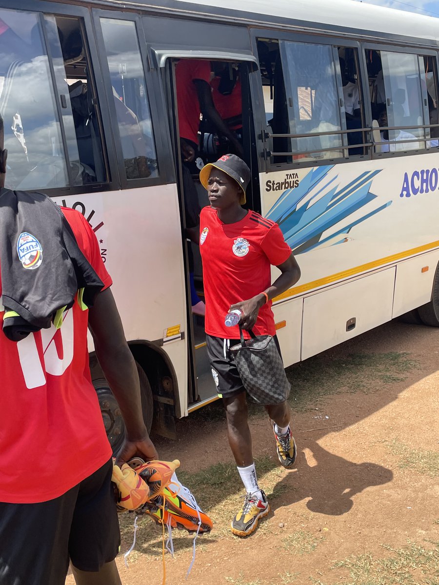 AcholiProvince's tweet photo. The boys have arrived at Luweero Stadium ๐ช๐พ
#BUGACH
#KodiPaLyeci https://t.co/p0hX31DEmG
