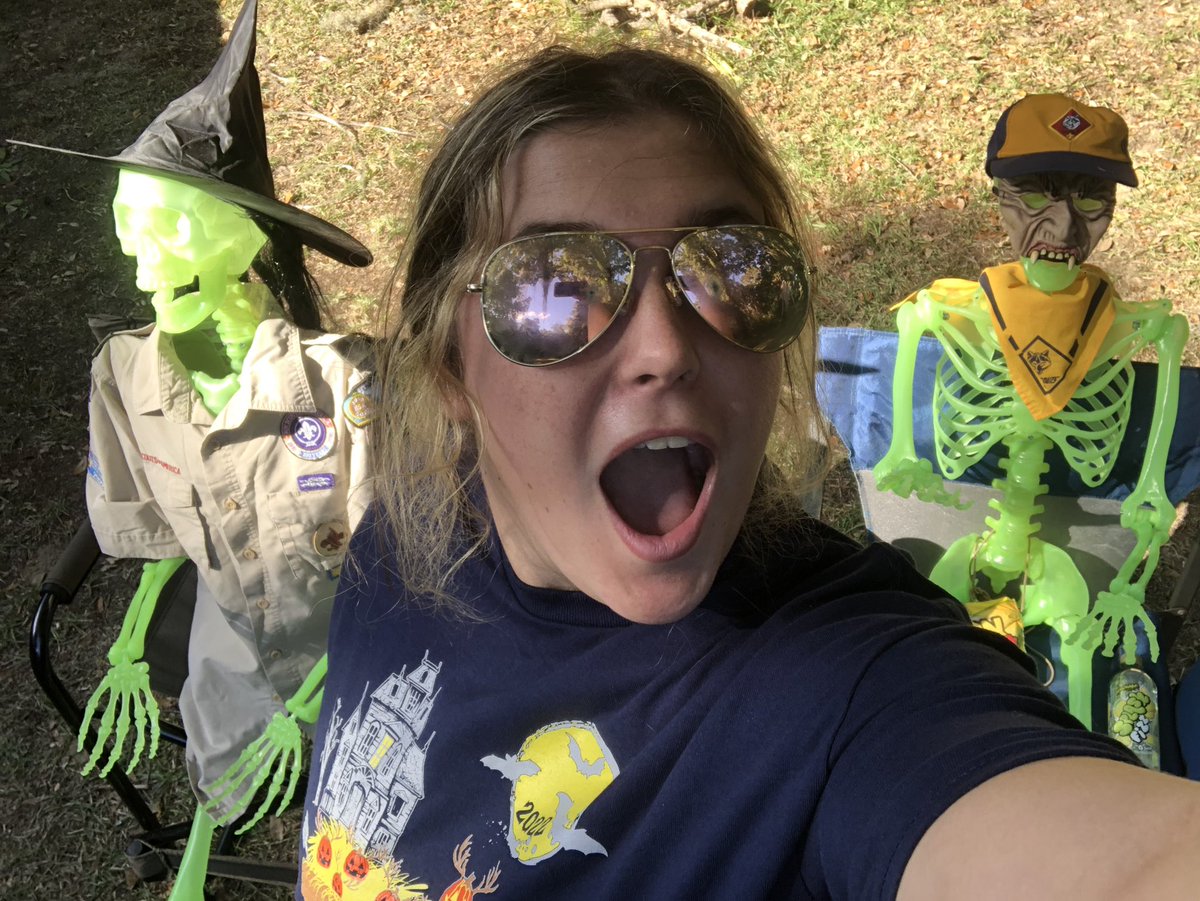 olivia_renee06's tweet photo. getting ready and set up for our HAUNTED TRAIL👻🎃 at cub haunted!! i love scouts BSA and all the opportunities and experiences it gives me.🤍 https://t.co/LZZlzbO9sB