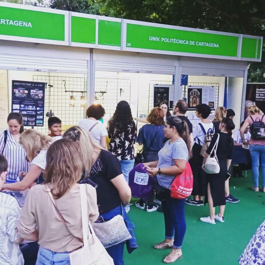 ETSAE_upct's tweet photo. Ayer tuvimos también muchas visitas al stand de la @etsae_upct en la Semana de la Ciencia y la Tecnología #secyt22 de la @FundacionSeneca

¡Esta mañana todavía puedes visitarnos! https://t.co/BwEYKH64wr