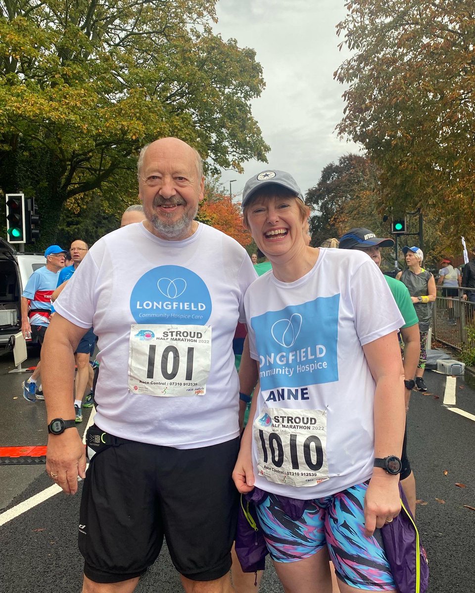 longfieldcare's tweet photo. Go Team #StroudHalf Marathon! 🏃
10 intrepid runners have taken on the half marathon for us this morning, raising nearly £2,000 so far. 
What a brilliant team, thank you from everyone at Longfield Community Hospice. Help us cheer them on! 💙 https://t.co/BbJlqA0alc