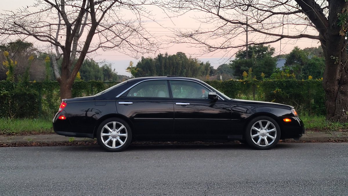umezawa507's tweet photo. コーヒー飲みながらただ車を眺める。
そんな空間も俺は好きです😊
#infinitim45
#y34 https://t.co/dLjY6vZWyF