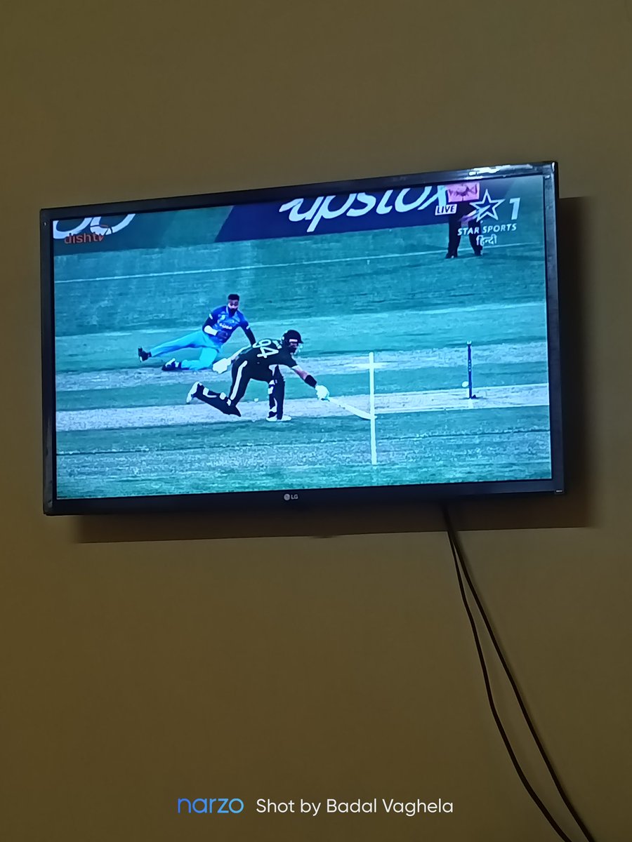 BadalVaghela_'s tweet photo. #INDvPAK Game on https://t.co/ZzKRg4poFl