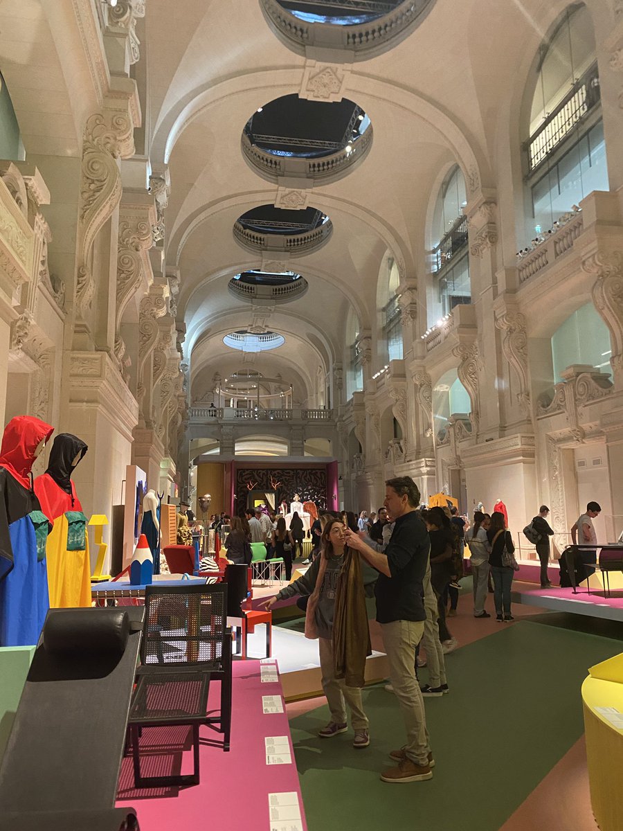MelLaurencon's tweet photo. Un coup d’œil 40 ans derrière nous au @madparisfr #ExpoAnnées80 https://t.co/yQqU82xjzB