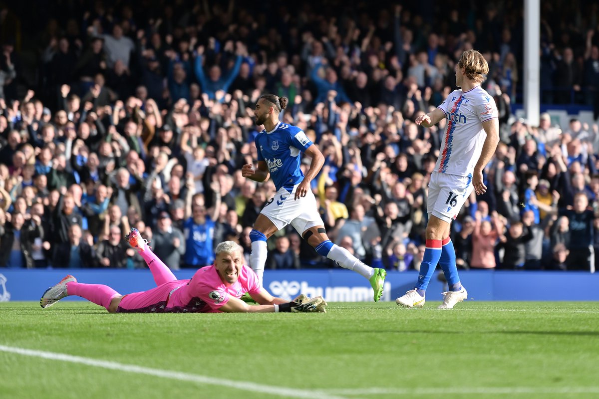 Congratulations @CalvertLewin14 on scoring the 1,500th @everton Premier League goal. Barry Horne netted the first one past Chris Woods in August 1992.