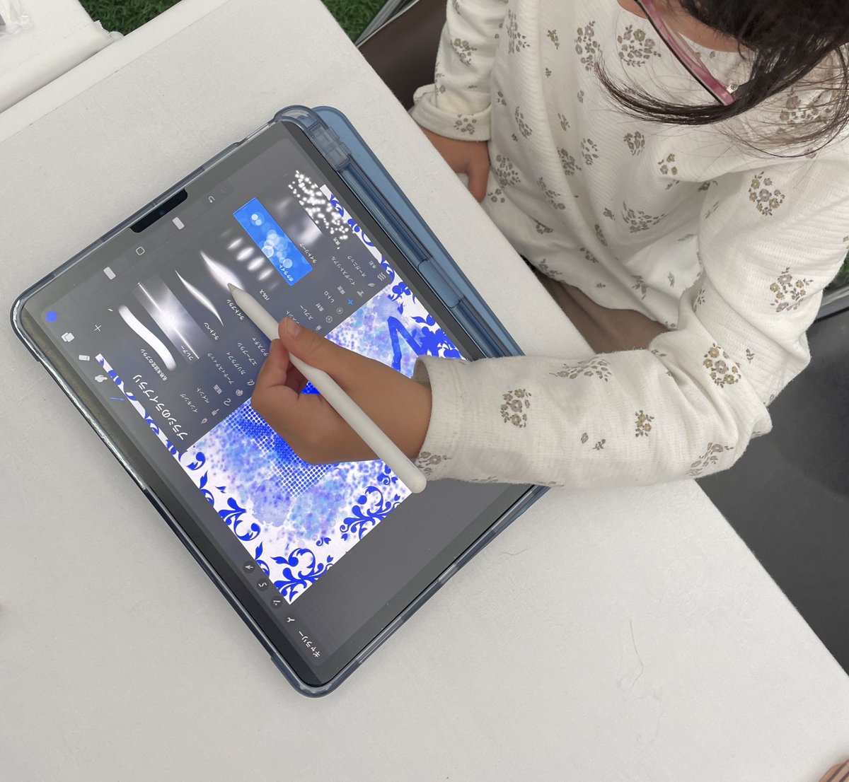 ipadfun_'s tweet photo. 2歳の子から
中学生の子まで
みんな夢中で楽しんでくれました✨
大人には描けない
線、配色、バランス、
それぞれ最高!!✨✨✨
#クリエイターズ2022
#iPadfun!
#デジタルアート教室
#digitalart https://t.co/XZ6NDnLoTA