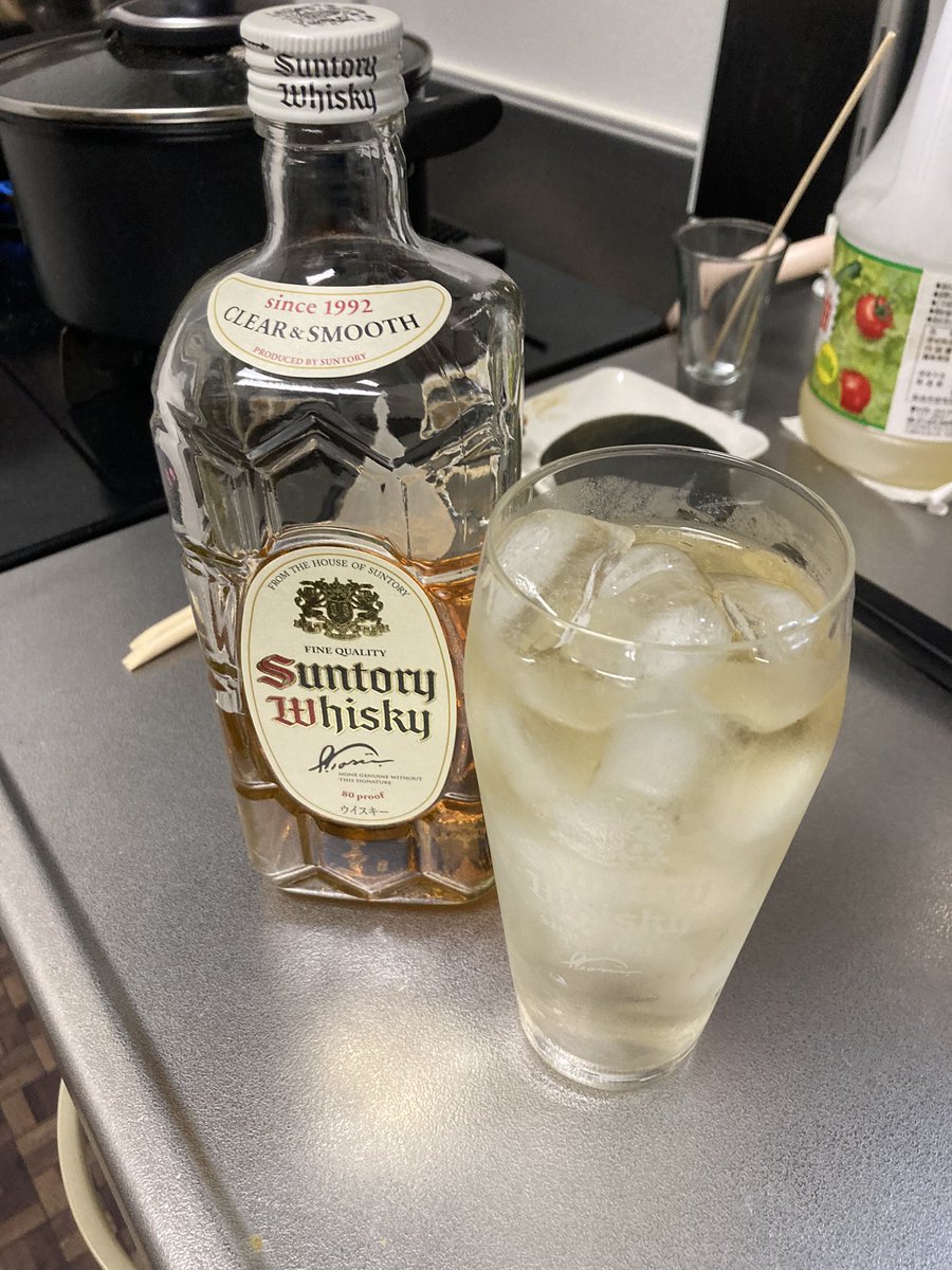 Falcosnow's tweet photo. 今日も元気だ、酒が旨い https://t.co/lBXTLSwoZj