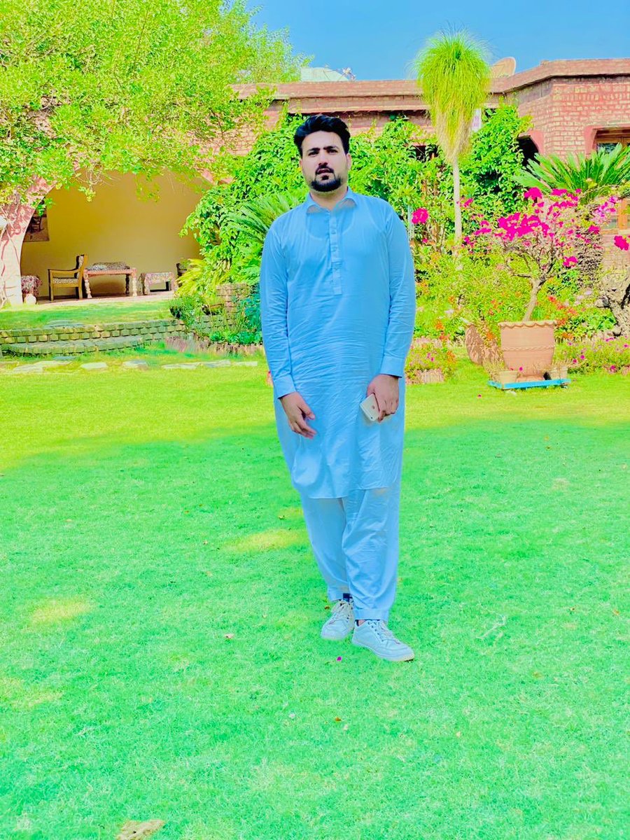 Manzoor_MMS's tweet photo. During Documentary on Dar_Ul_Aman #ghaniKhanBaba🍂☘️🌸 https://t.co/ouMe862yk3