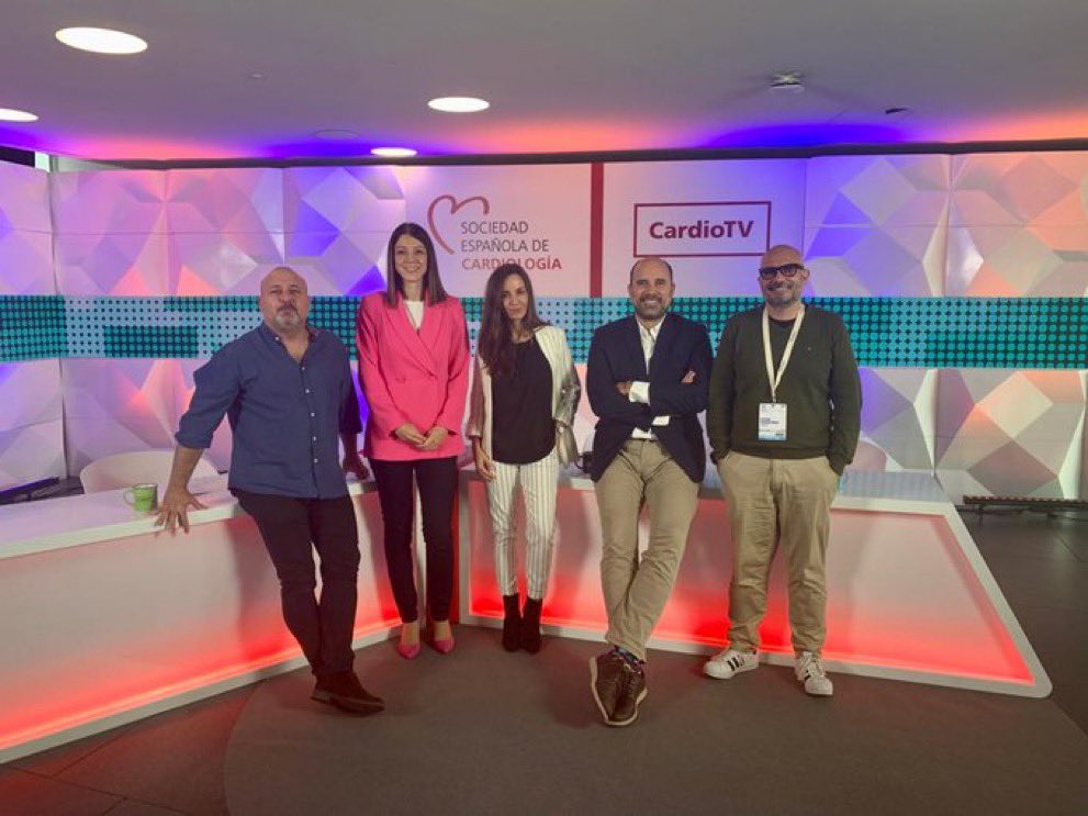 En mi opinión lo mejor de #SEC22:
1. Ver a cardiólogos que conocí de residentes, llevando gran parte del congreso: en mesas, en juntas de asociaciones, en actos, en RRSS…
2. Ver a los residentes como vienen empujando fuerte y diciéndonos que el cambio ya está aquí (1/2)