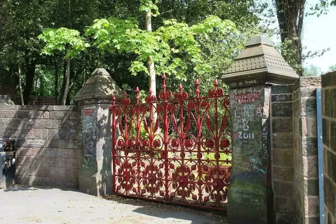 ❤️ | Visit Strawberry Field and explore the site that inspired John Lennon and find out about the work of The Salvation Army in supporting vulnerable young people. EXPLORE NOW 👉 buff.ly/34zll9F